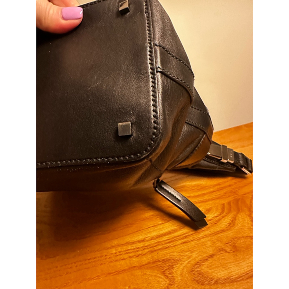 Gucci Black Leather Shoulder Bag - Picture 16 of 16